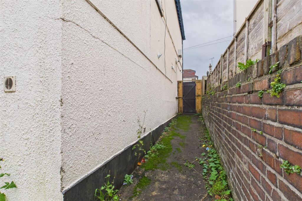 10, Cranbrook Road Bristol, BS6 7BN | Hollis Morga