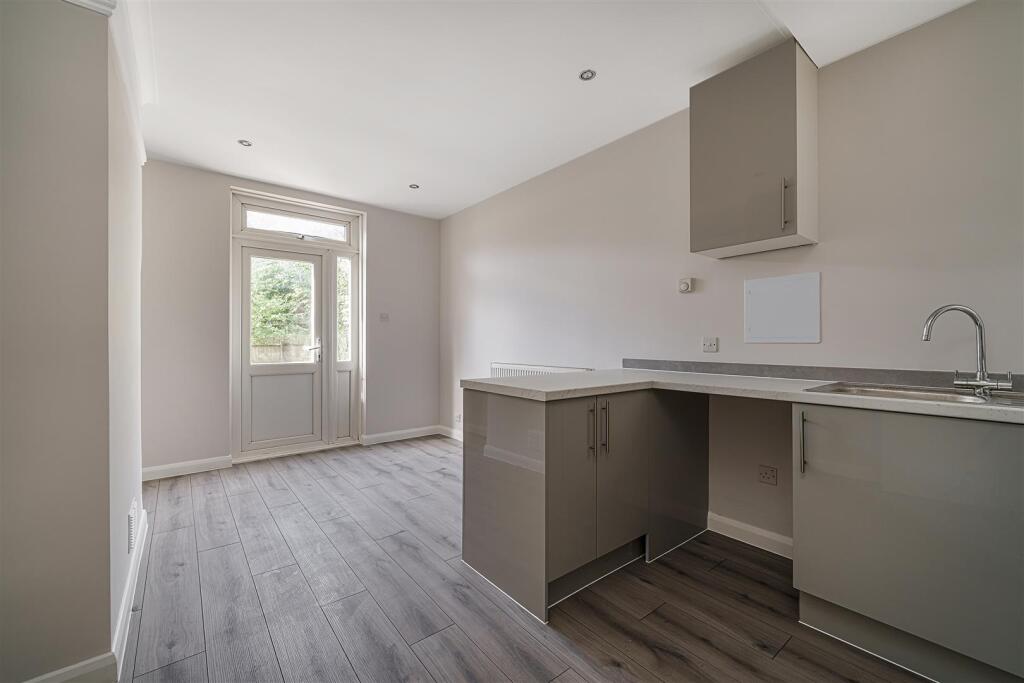 Brownhill Road-5.JPG