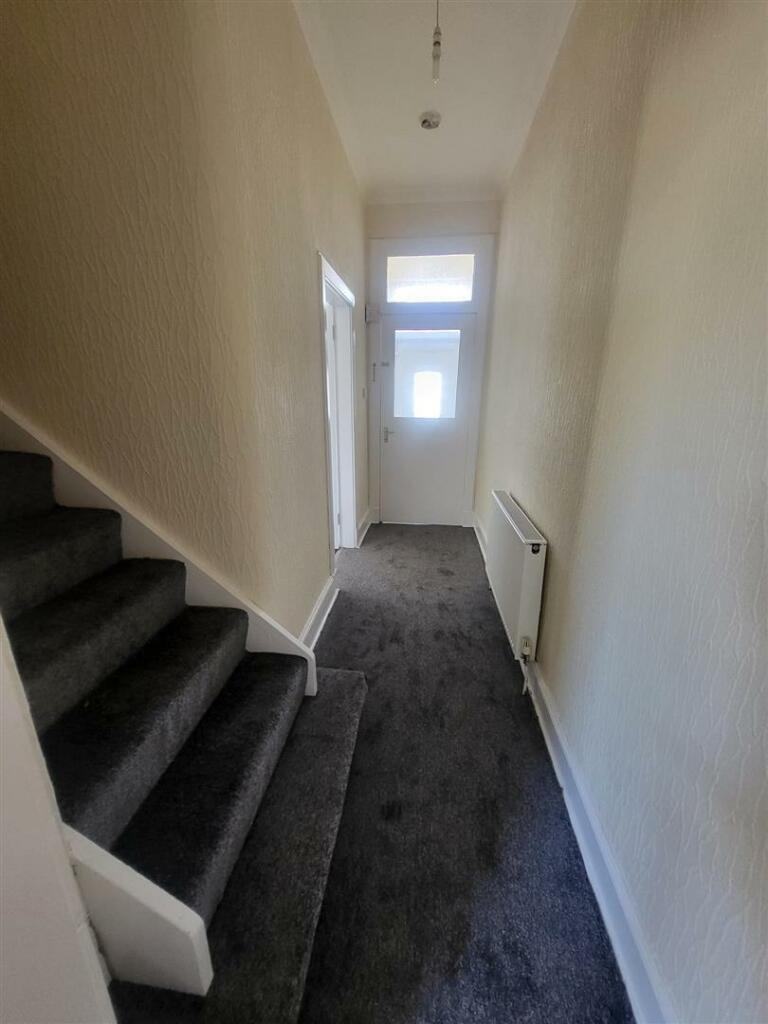 223 Glasgow Street Hallway2.jpg