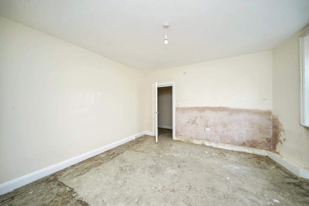 Basement Flat, 88 Lansdowne Place, Hove, BN3 1FH