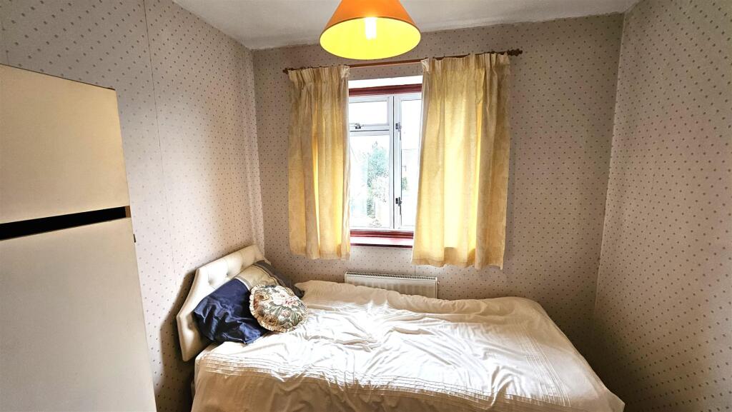 Bedroom 3.jpg