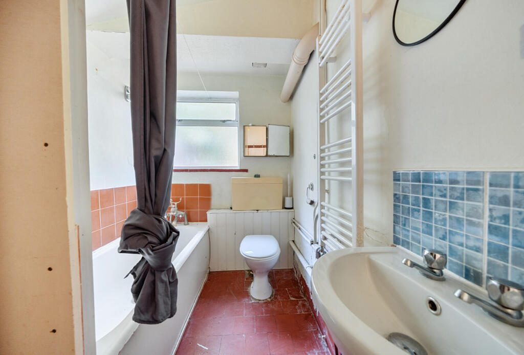 1375695-3-6909d5c...