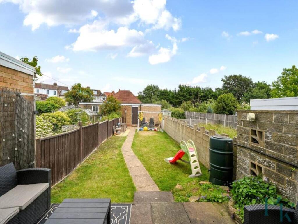 234383_33999723_IMG_