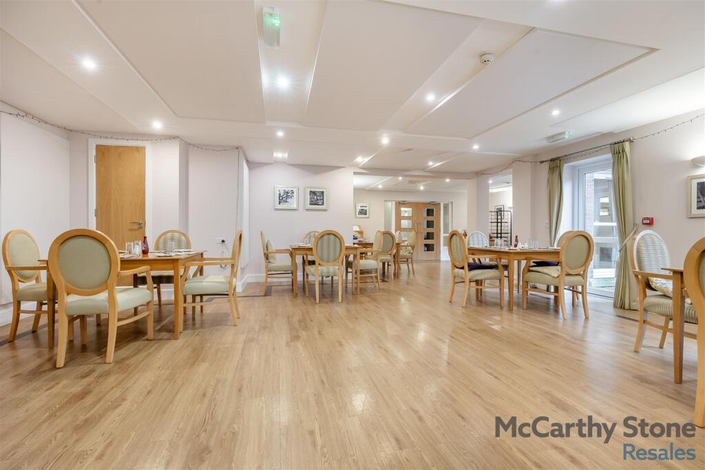 8672543-interior13.jpg
