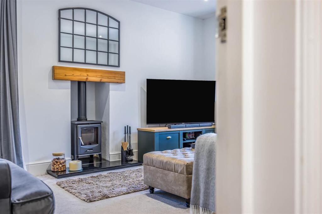 3 Dunkirk Rise, Southbourne-Small-PorticoMarketing