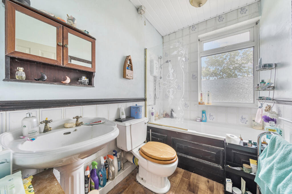 1318805-7-6866bd6...