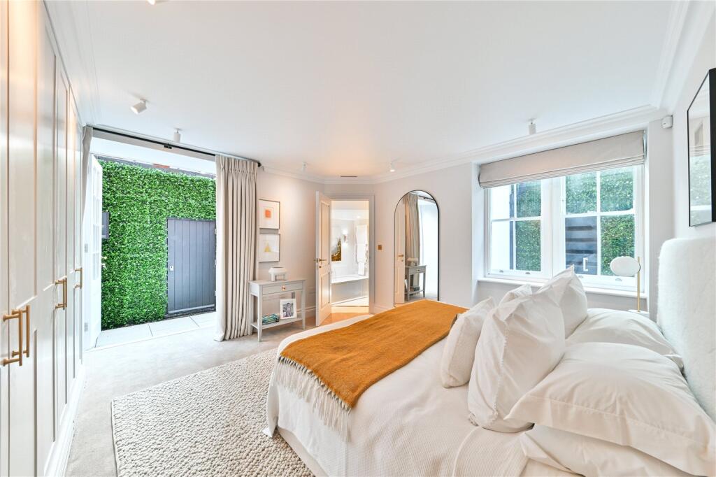 Principal Bedroom