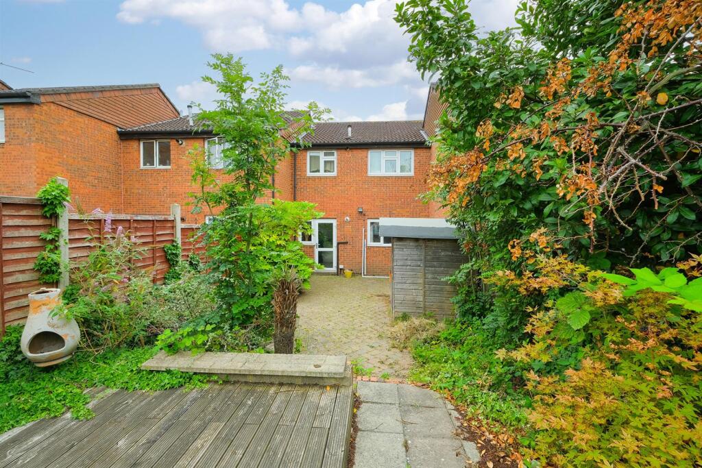 Mapleton Road E4