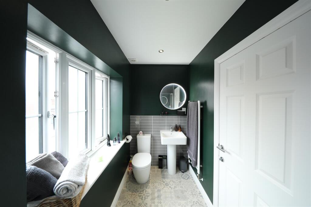 Ensuite