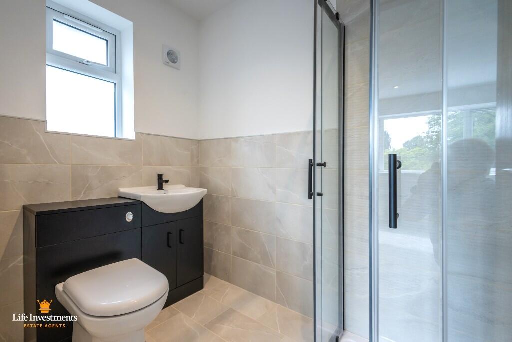 Bedroom One En Suite