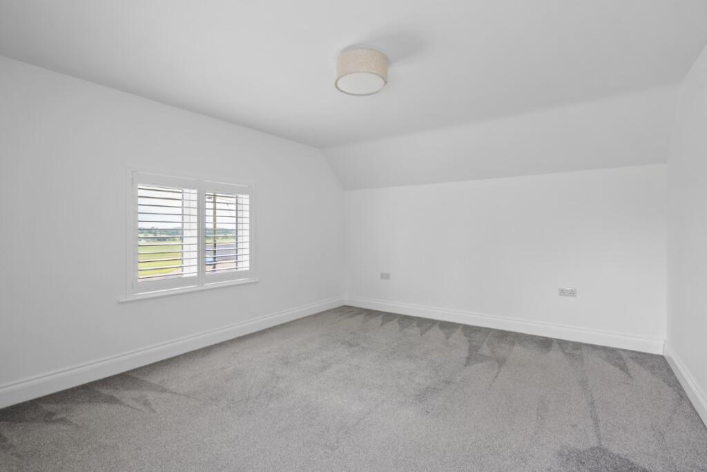 10  Medium  T202509241445.jpg