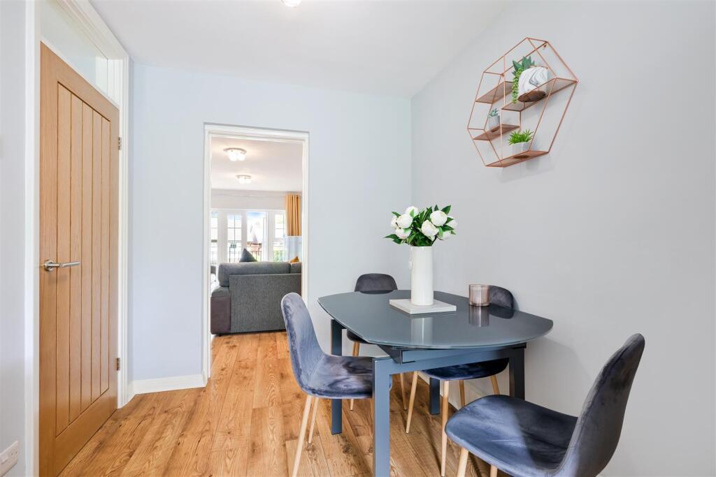 HIGHRIDGE CLOSE (9).jpg