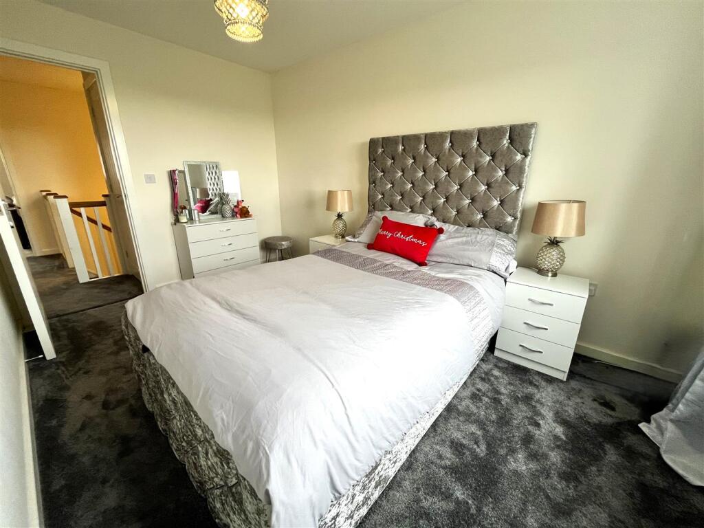 Bedroom 2.jpeg