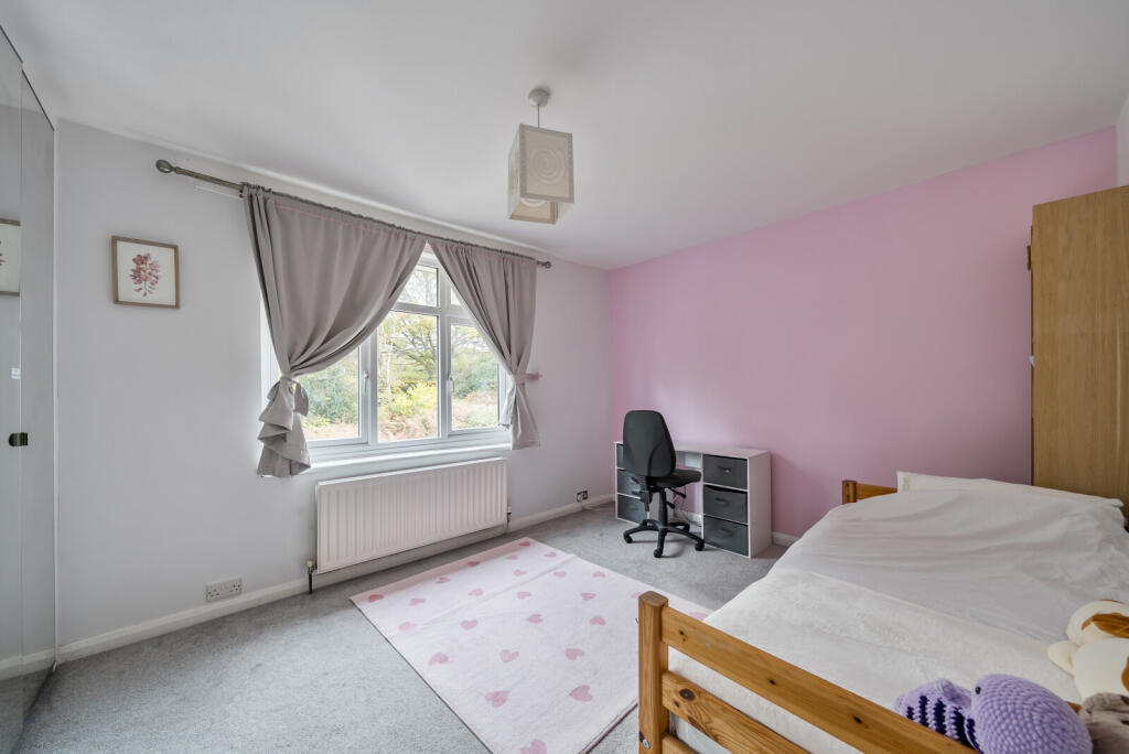 1374941-17-690897...