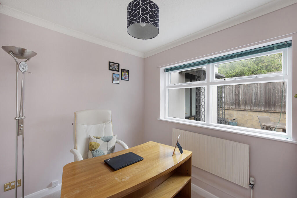 67 Horsecroft Roa...