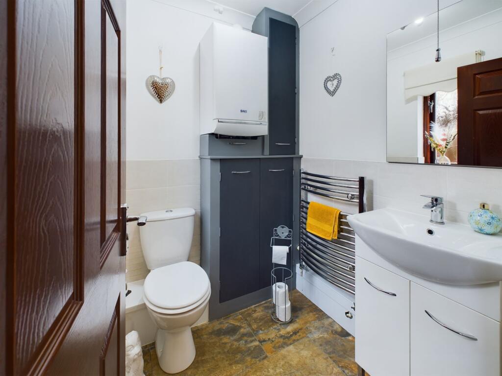 Ground Floor WC