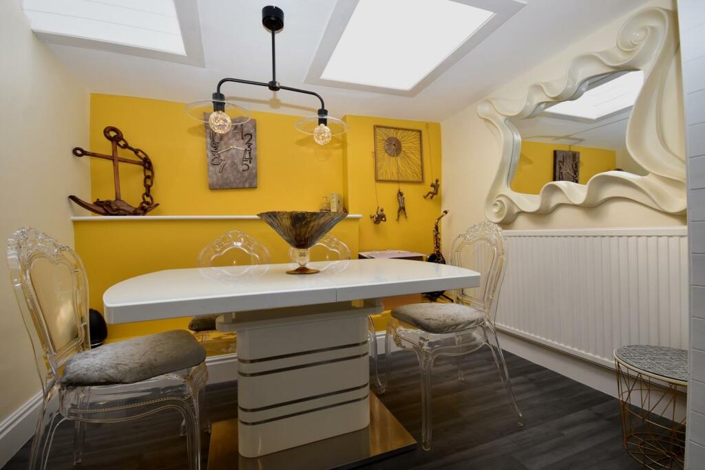 Dining Room.JPG