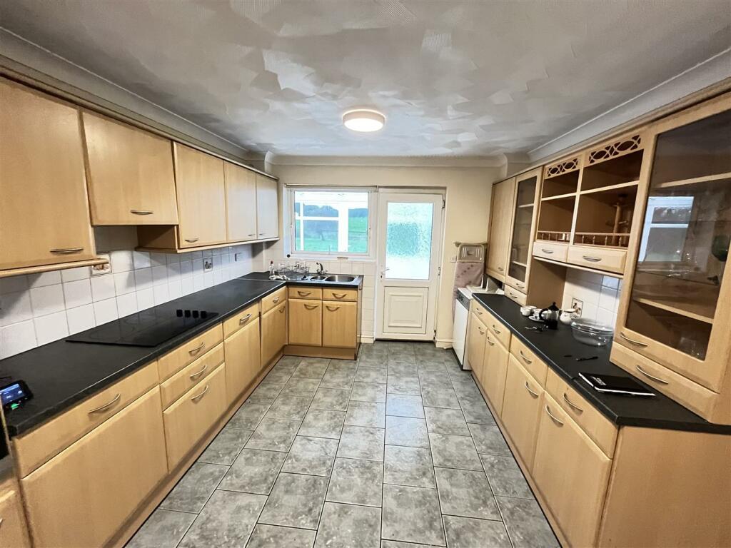 Kitchen Breakfast Room