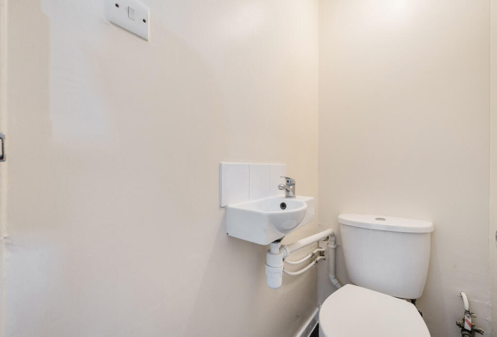 1343659-9-68a88fe...