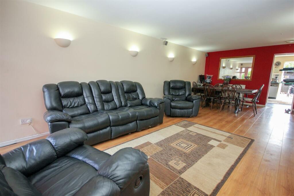 Lounge Dining Room.jpg