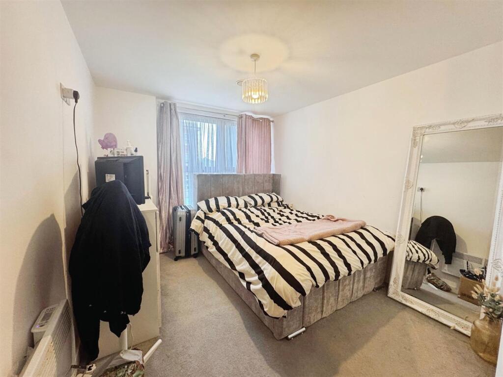 Bedroom.jpg