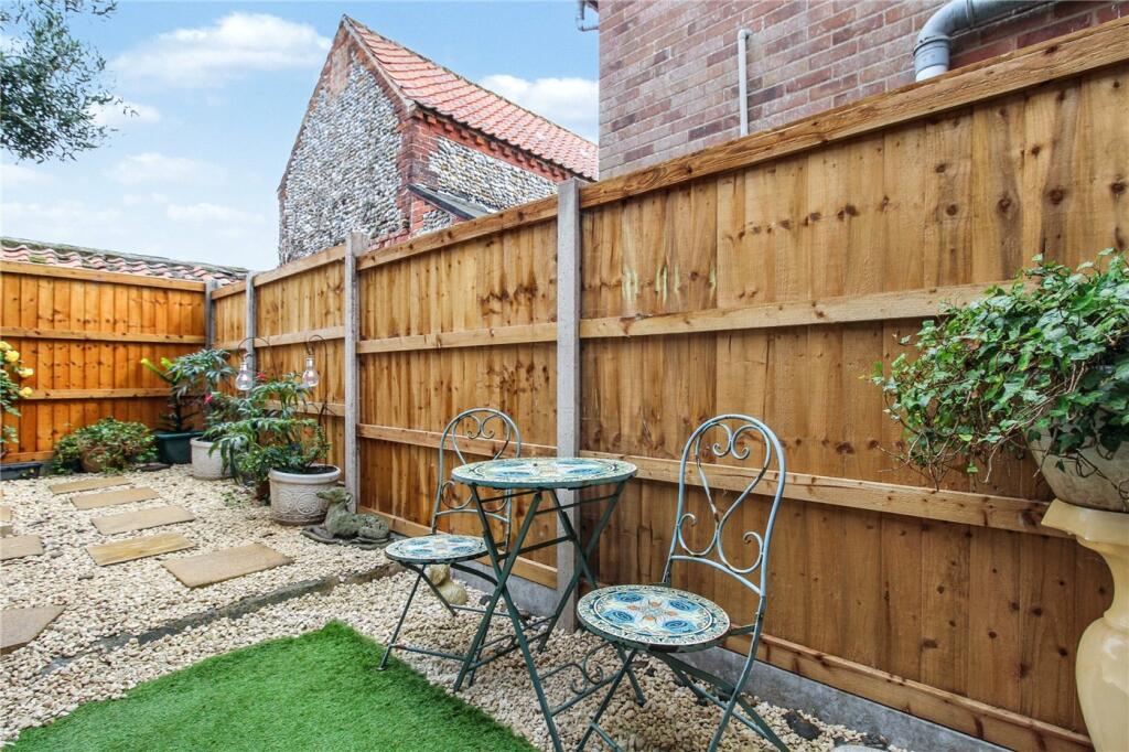 Courtyard Garden