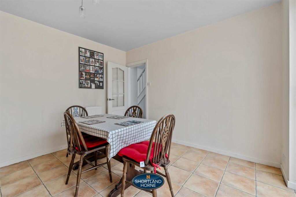 98 Wainbody Ave Sth (15 of 28).jpg