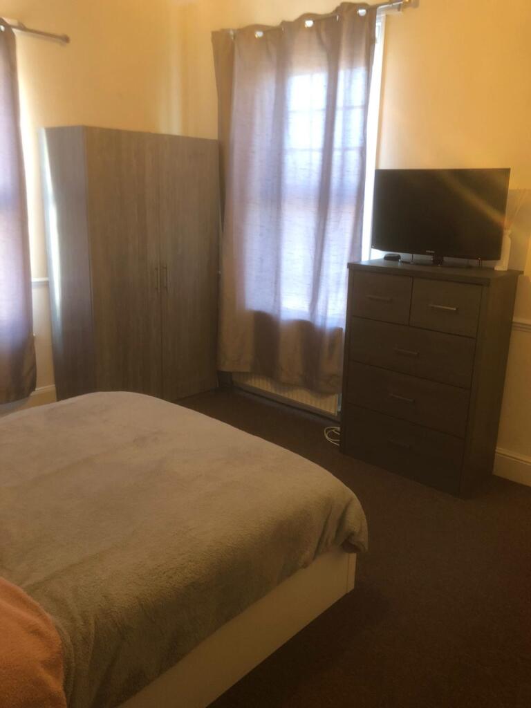 f1cbc8e7-f4ef-4dae-8d7a-49340ddb38e7