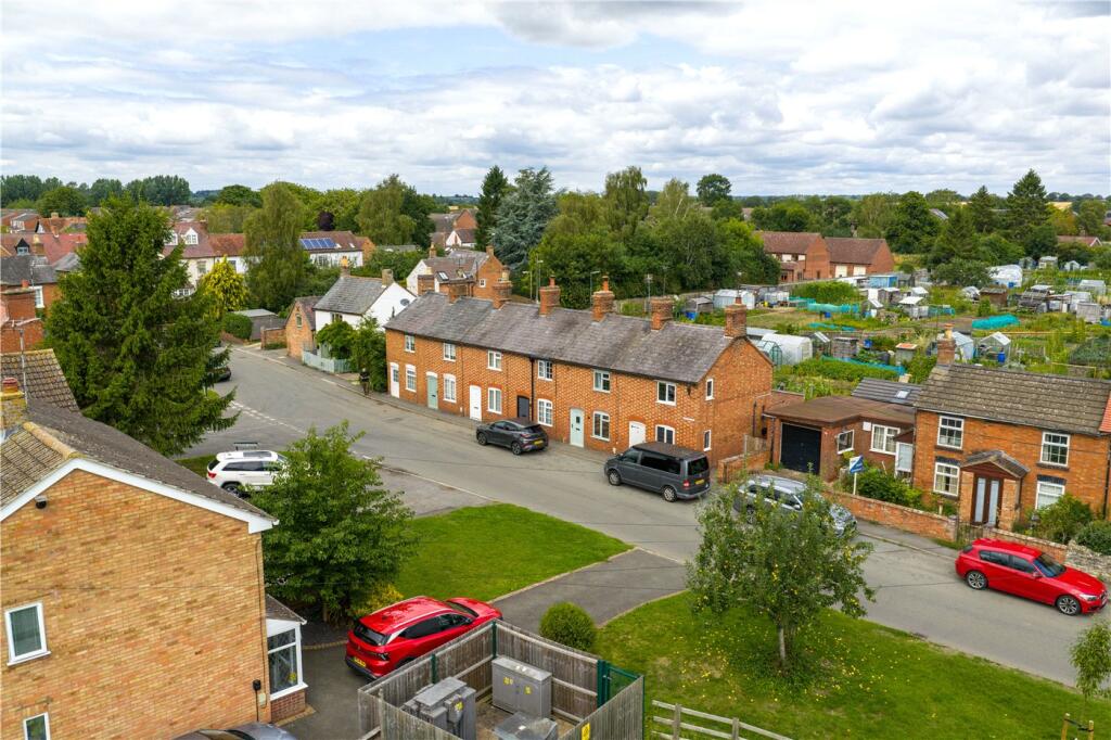 Mid To Houses