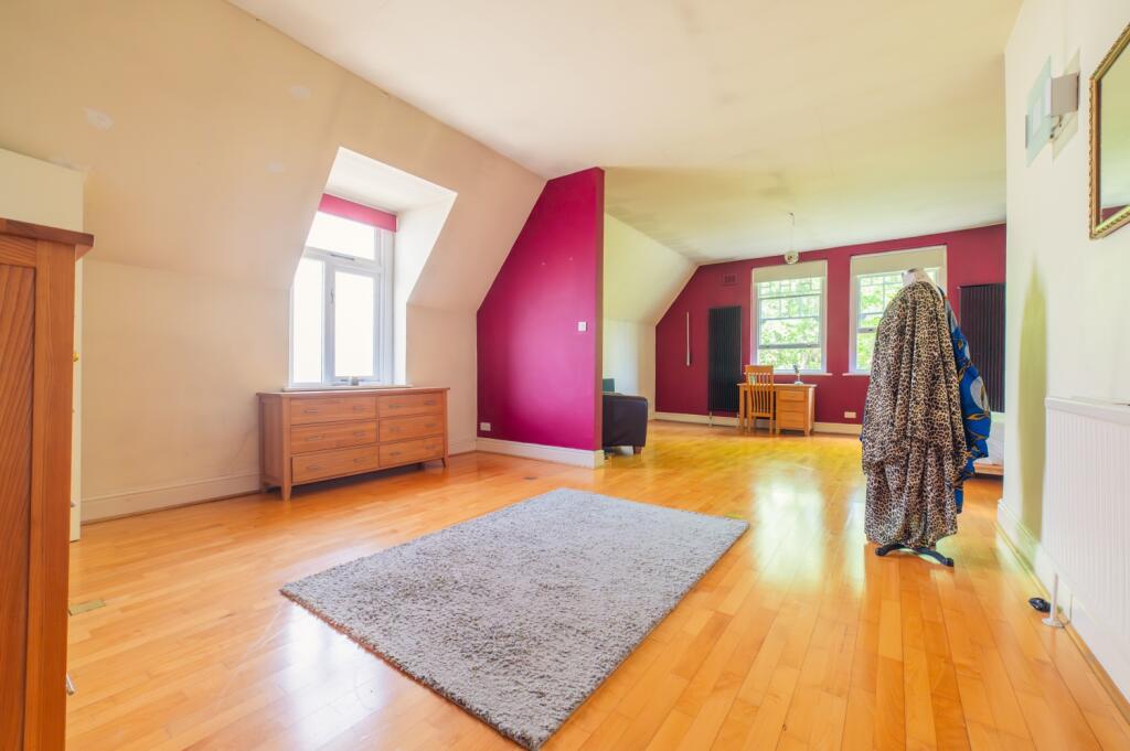 Award-winning Media team on EVERY Listing__41