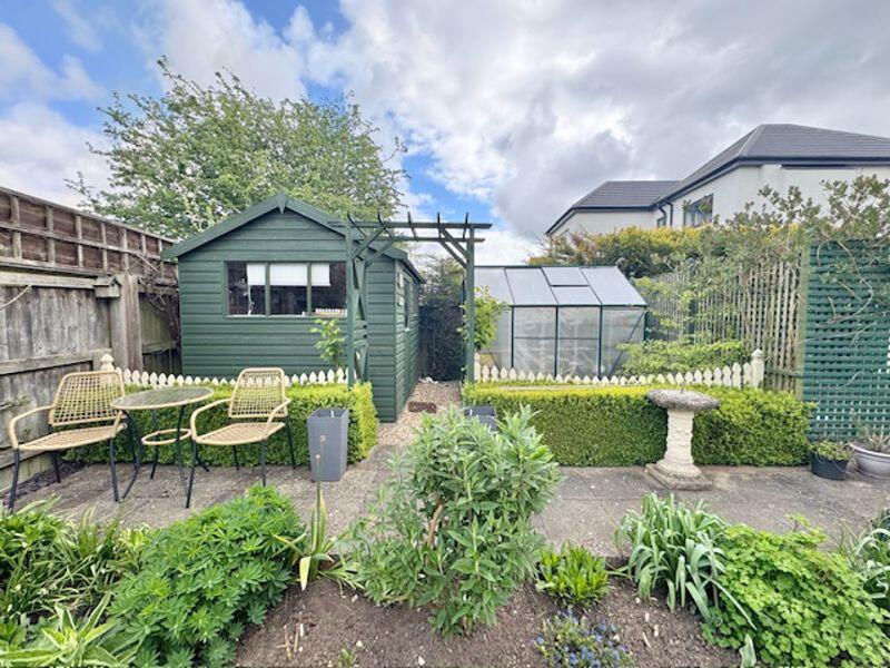 Greenhouse and potting shed