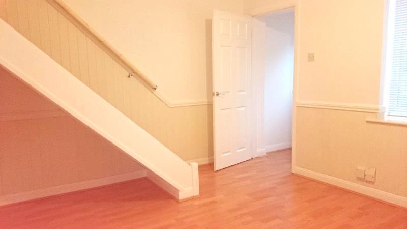 21 Barley Hill- Living Room 2.JPG