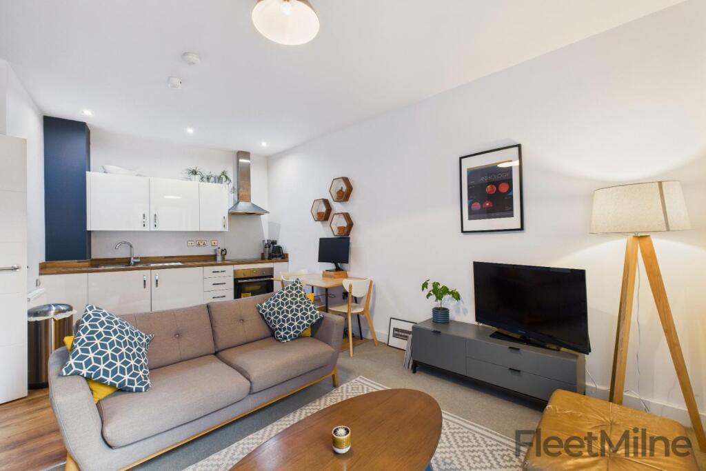 Living/Dining Area