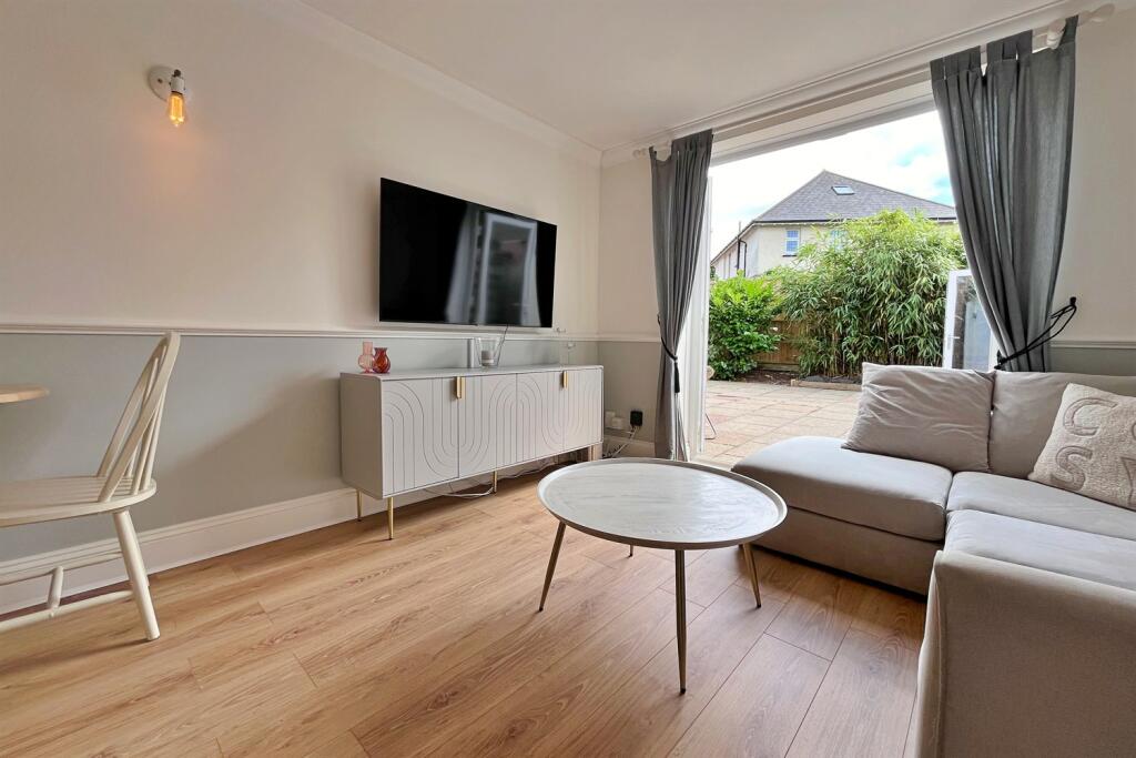 Lounge Area
