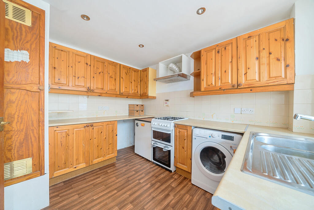 33-6819f2c8600a5-...