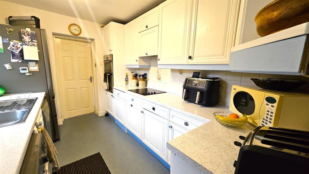 Kitchen.jpg