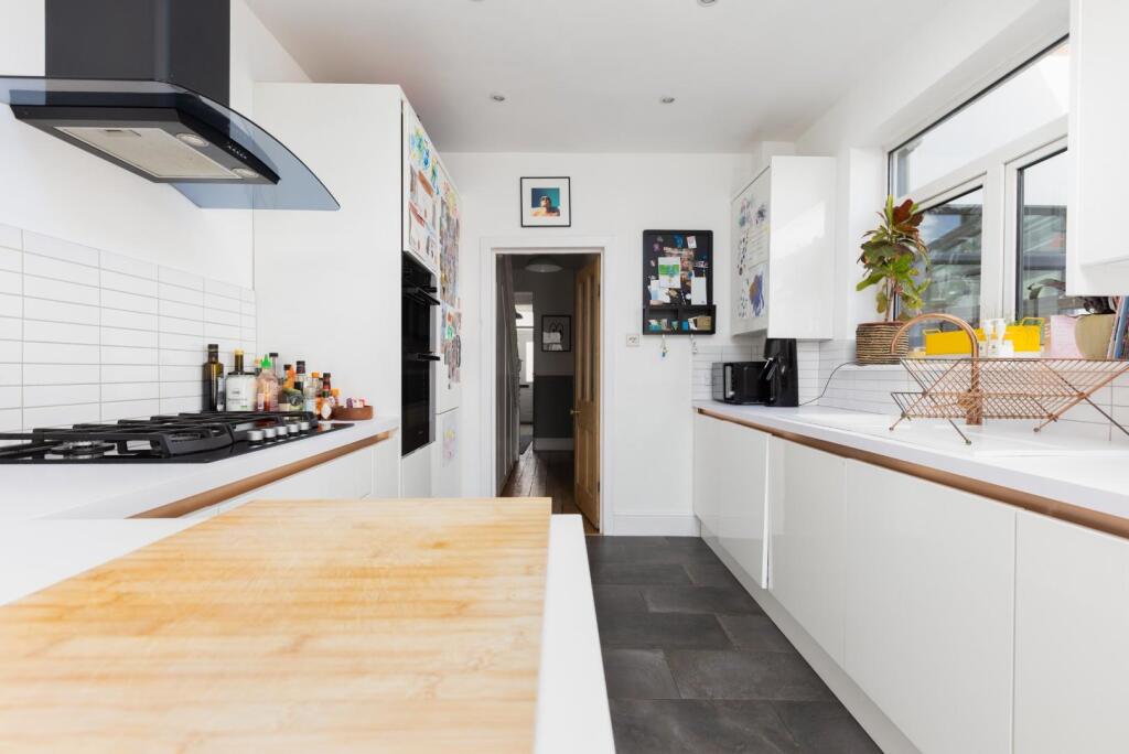 61 Churchill Road-23.jpg