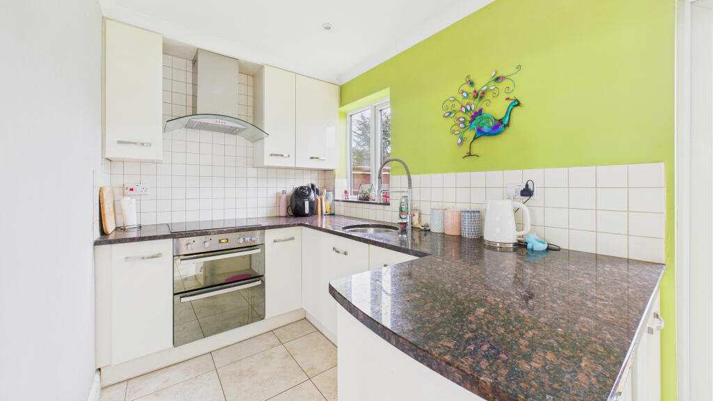 CAM04968G0-PR0084-STILL006