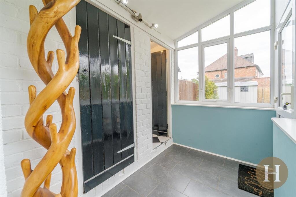 Hadleigh Estate Agents-18.jpg