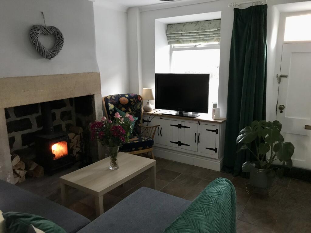 SITTING ROOM 2