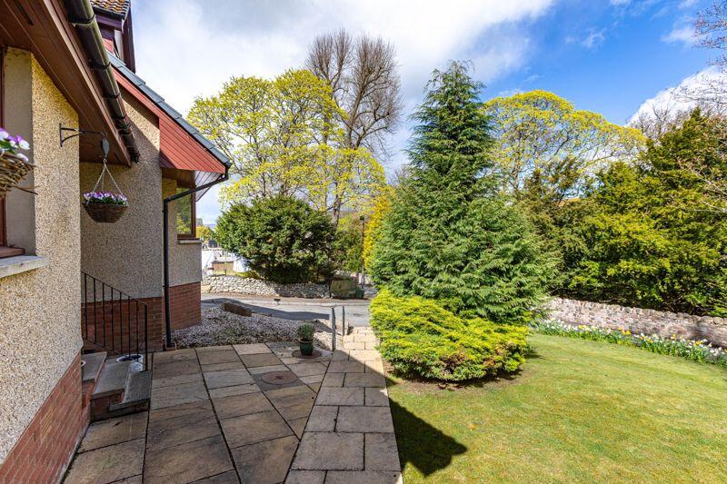 Path to Front of House