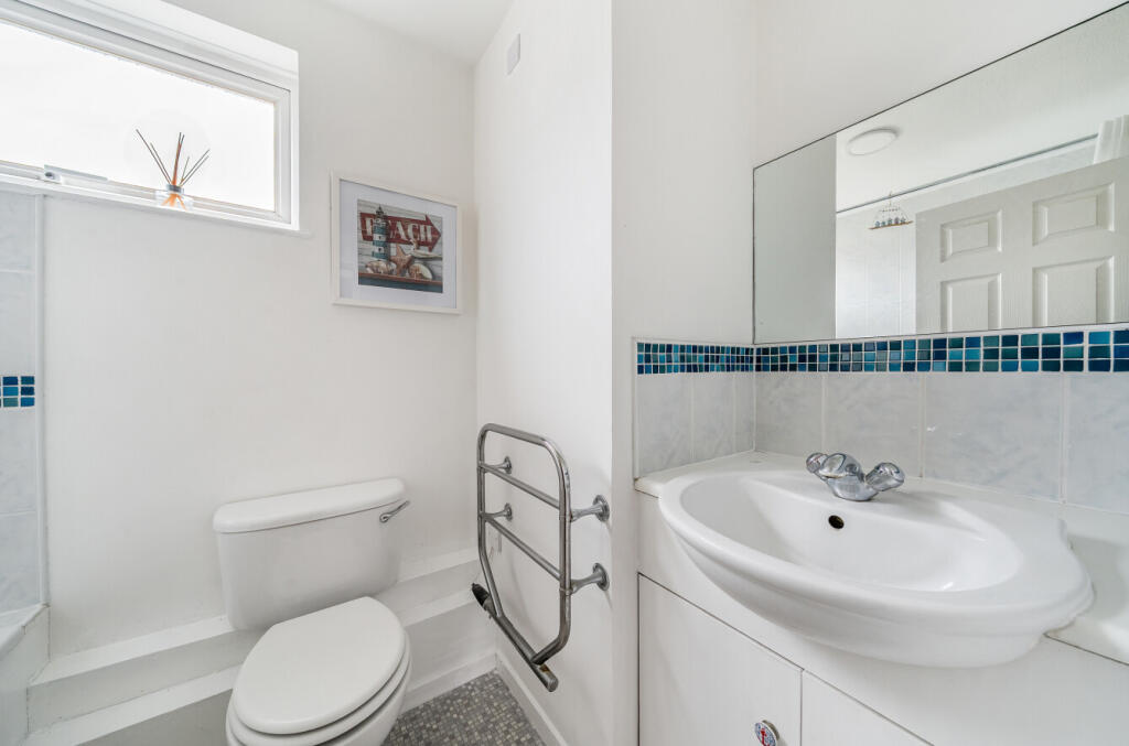 1311633-17-685bcc...