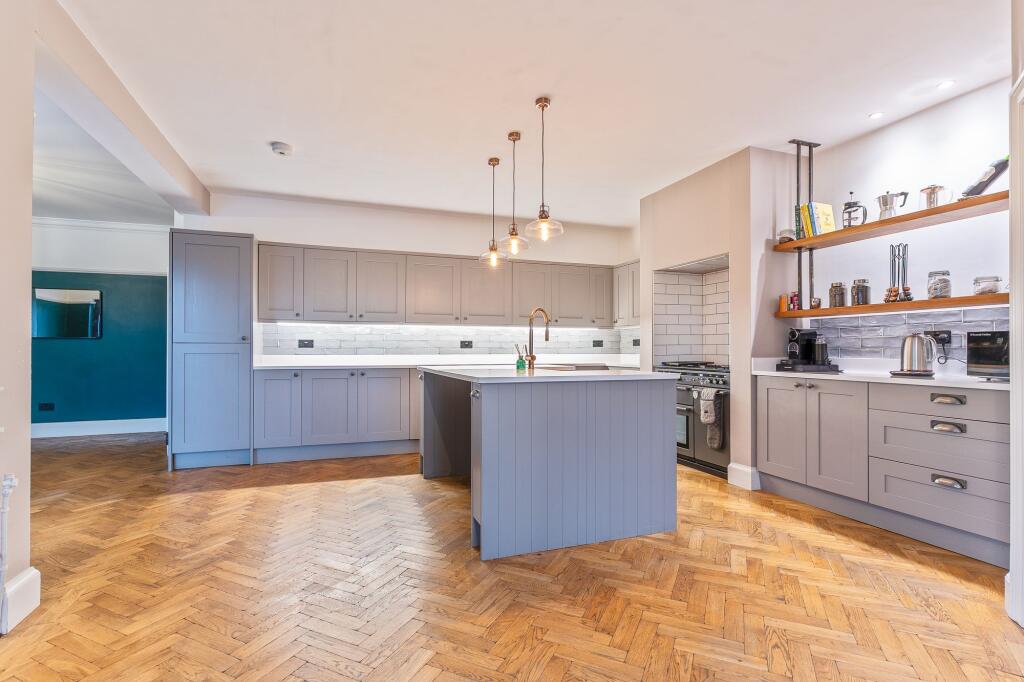 Kitchen/Diner/Family Room