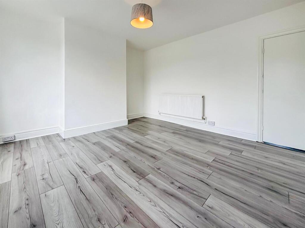 Living Room: