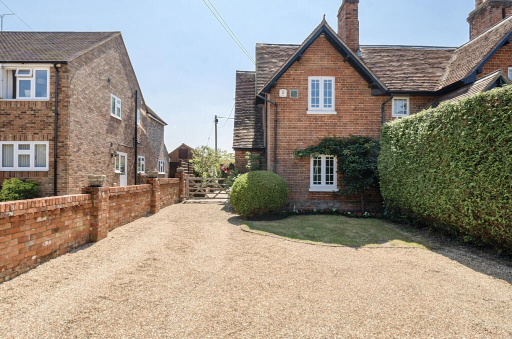 1311800-1-6853eb2...