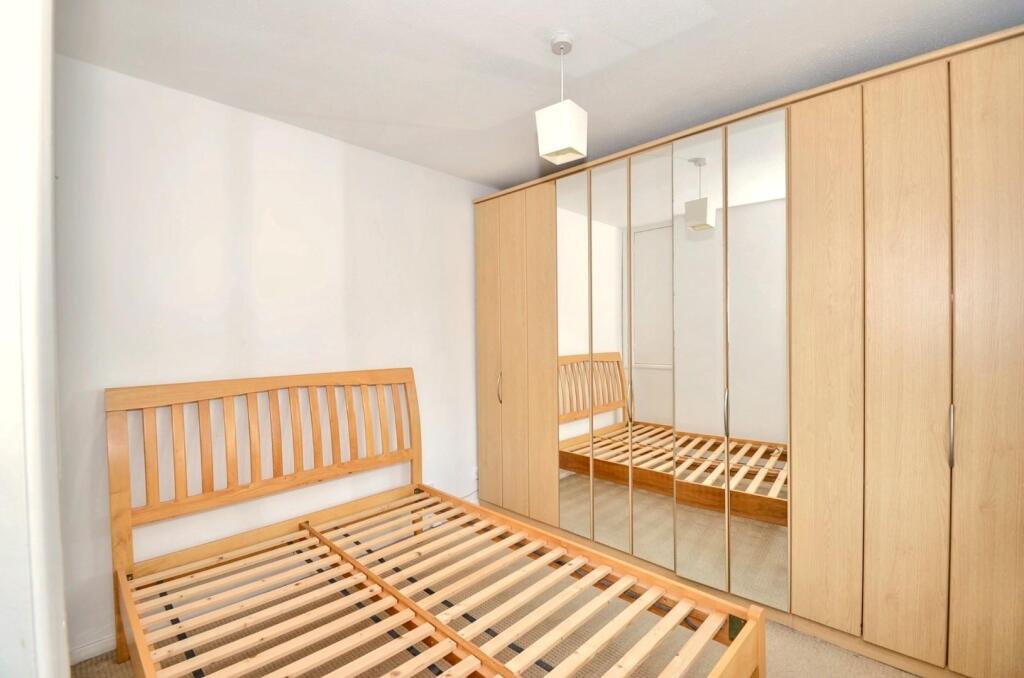 125aoxfordrdbed1 (1).jpg