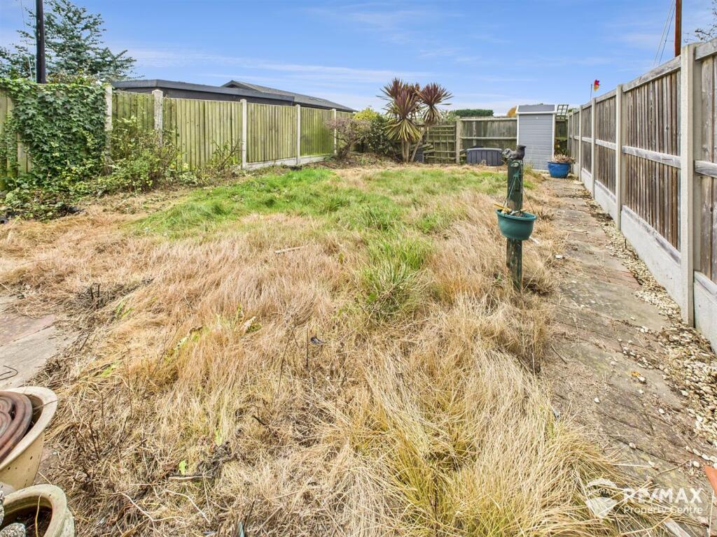 garden 2.jpg