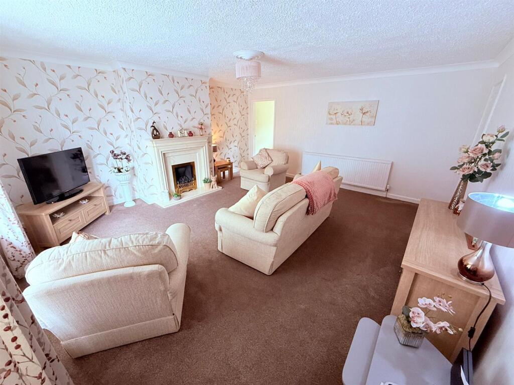 PHOTO-2025-08-29-12-33-08 (5).jpg