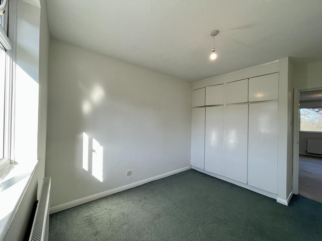 Bedroom 2 (2)