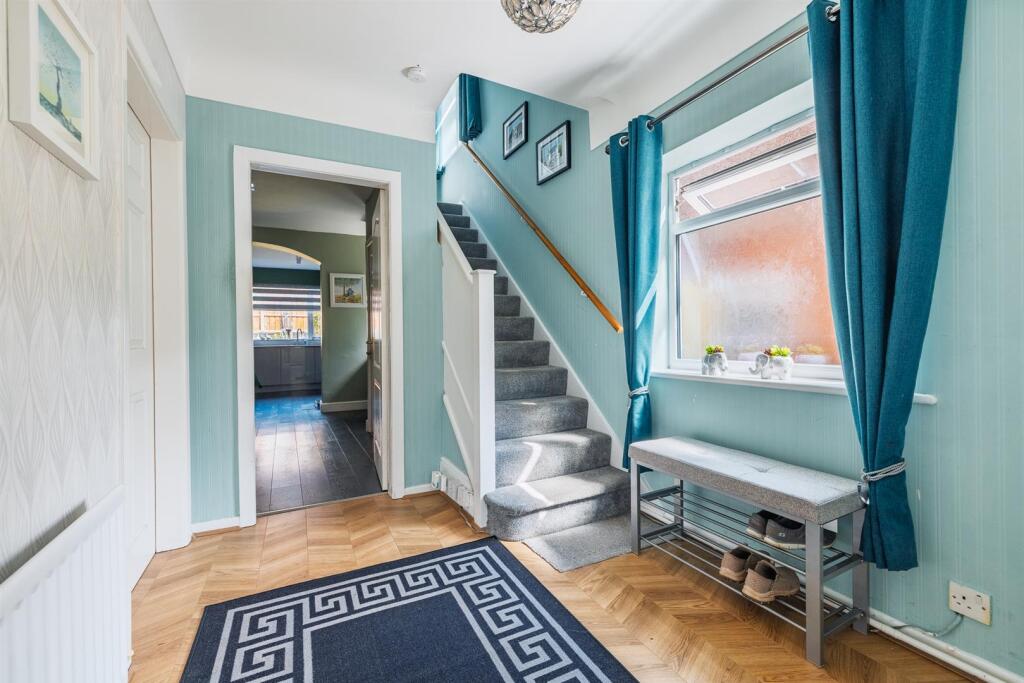 4 Bushell Close-24.jpg